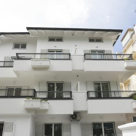 Residence Altea Riccione Exteriör bild