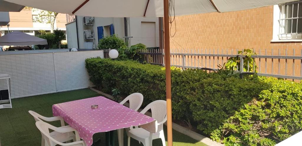 Residence Altea Riccione Exteriör bild